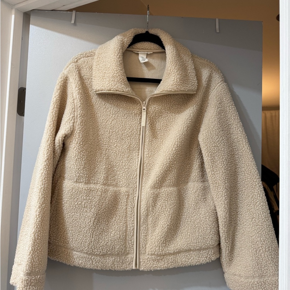 Cream Teddy Jacket with Cozy Fleece and Relaxed Fit